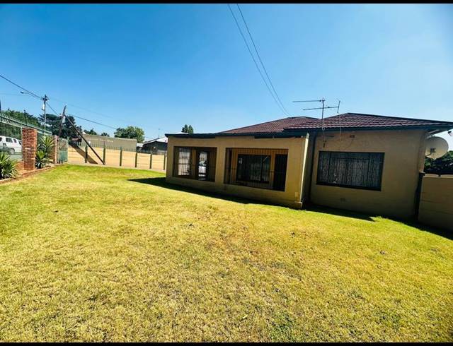 3 BEDROOM HOUSE FOR SALE IN DELVILLE